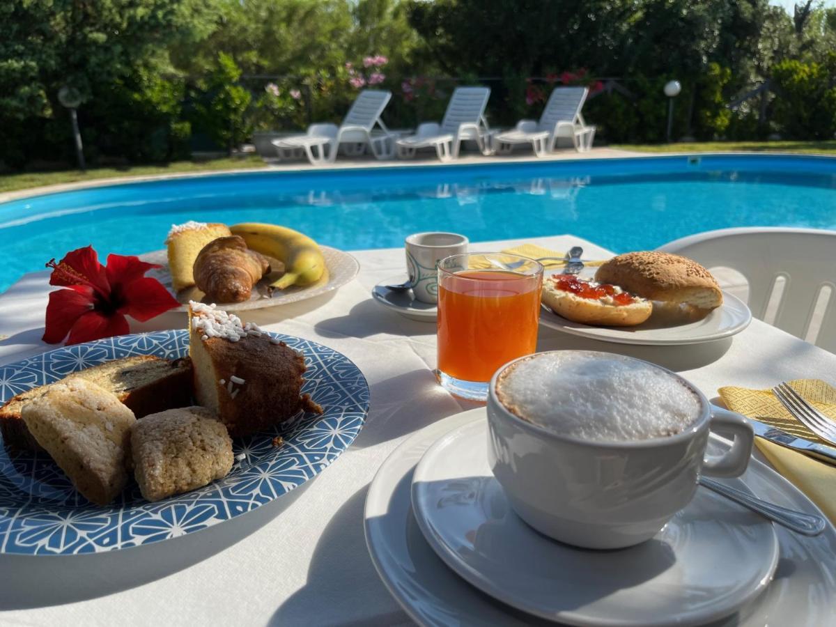 Hotel Frassetto Santa Teresa Gallura Exterior photo