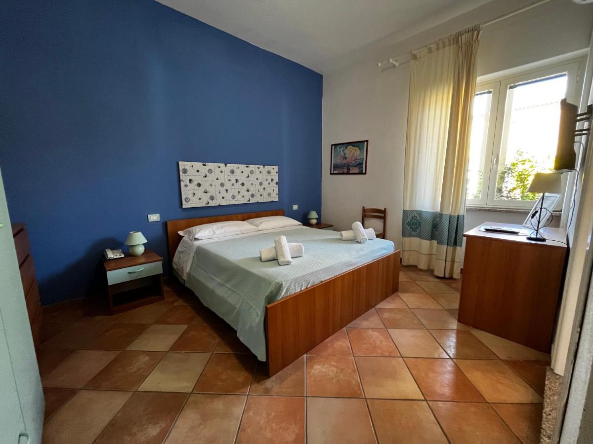 Hotel Frassetto Santa Teresa Gallura Exterior photo